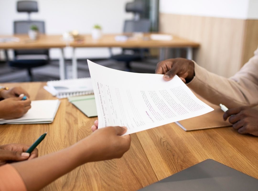 Handling customs documents for cargo clearance